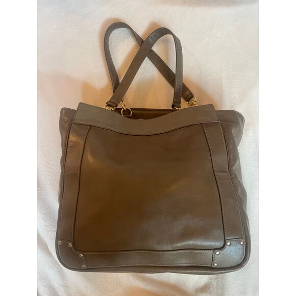 Chloe Brown Shoulder Bag - Picture 2 of 14